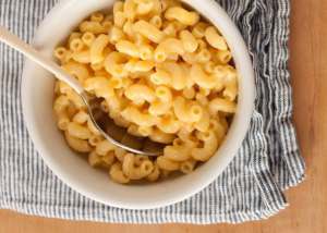 Traveler Test Kitchen – One Bowl Mac & Cheese easy travel nurse recipes we recommend