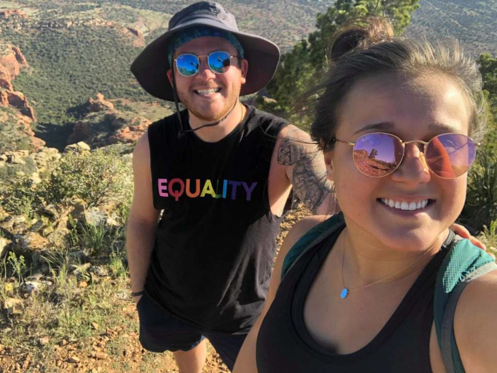 How to Take a Health Care Traveler Job With Your Best Friend national friendship day