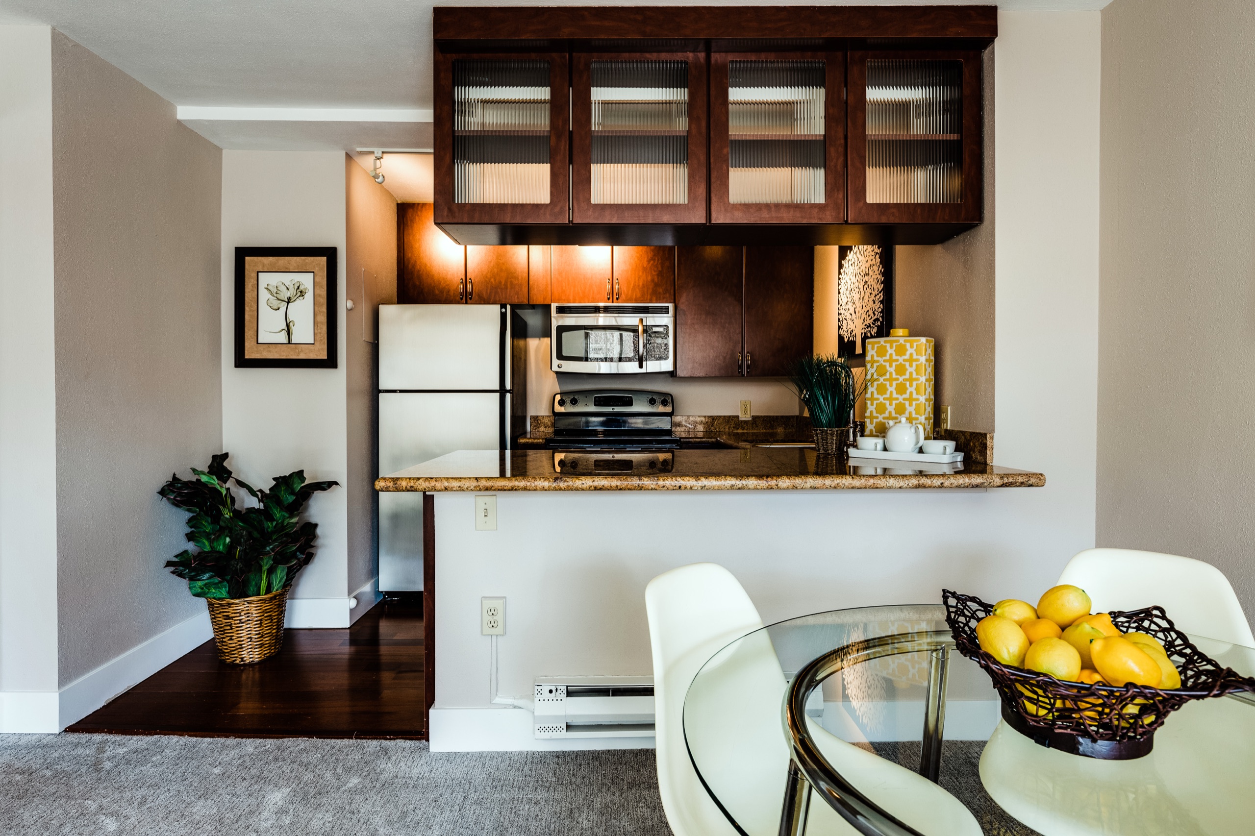 Tips & Advice for First-Time Travel Nurses furnished travel nurse apartment