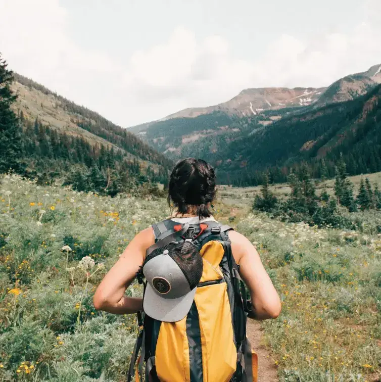 8 Not-So-Obvious Essentials for Day Hikes